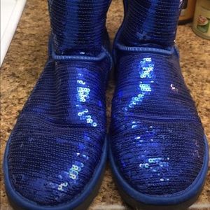 Blue uggs size 10